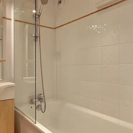 Bel Rénové 2 Pièces, Balcon, Proche Pistes Et Commerces - Fr-1-455-148 * La Plagne